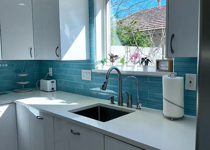 30 Day Perfect For Work Holiday home Goodyear